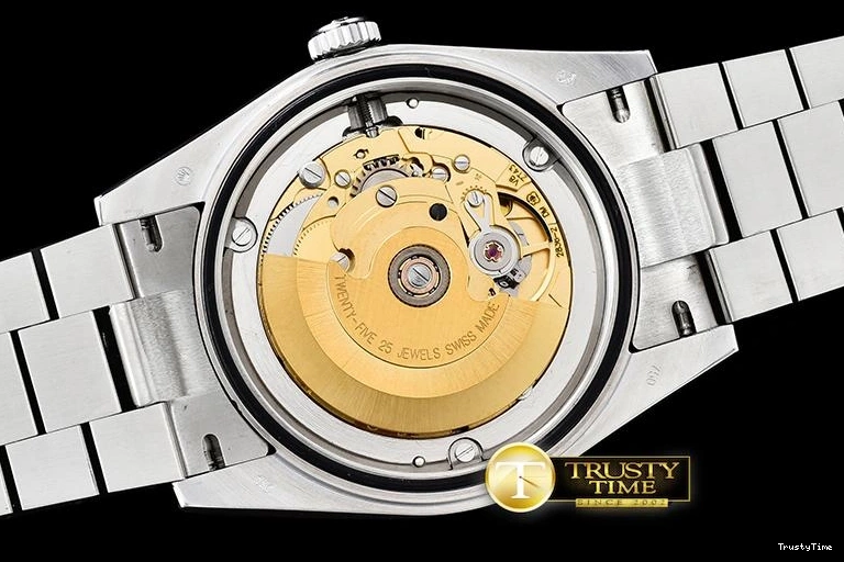 0524 RDD0214B – DayDate 36mm GoAnywhere 682